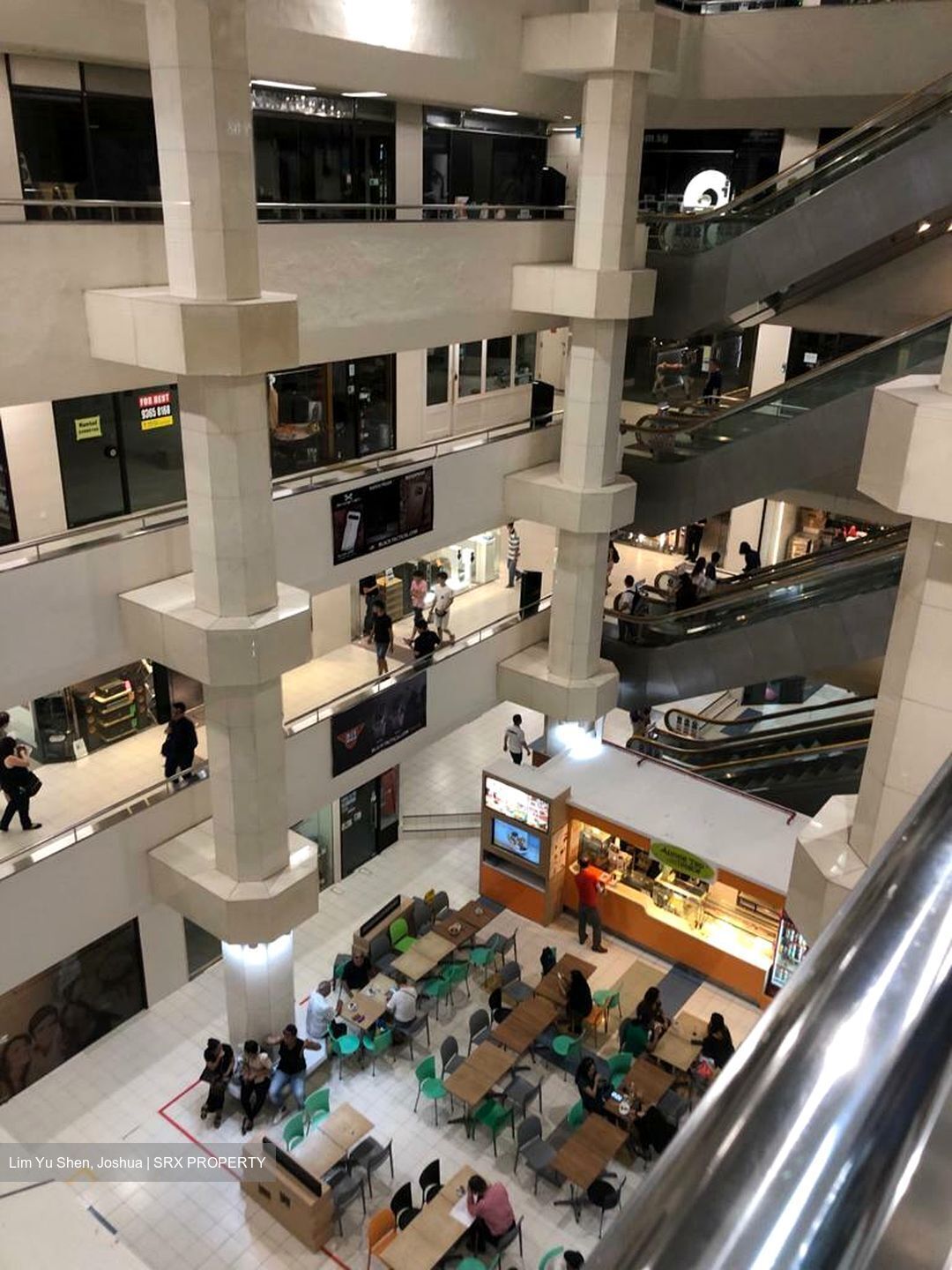 The Adelphi (D6), Retail #489074101